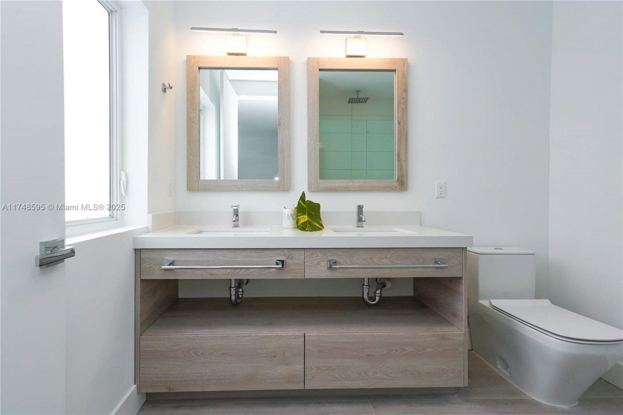 3570 SW 23rd St, Unit 3570, Miami, FL 33145 Photo