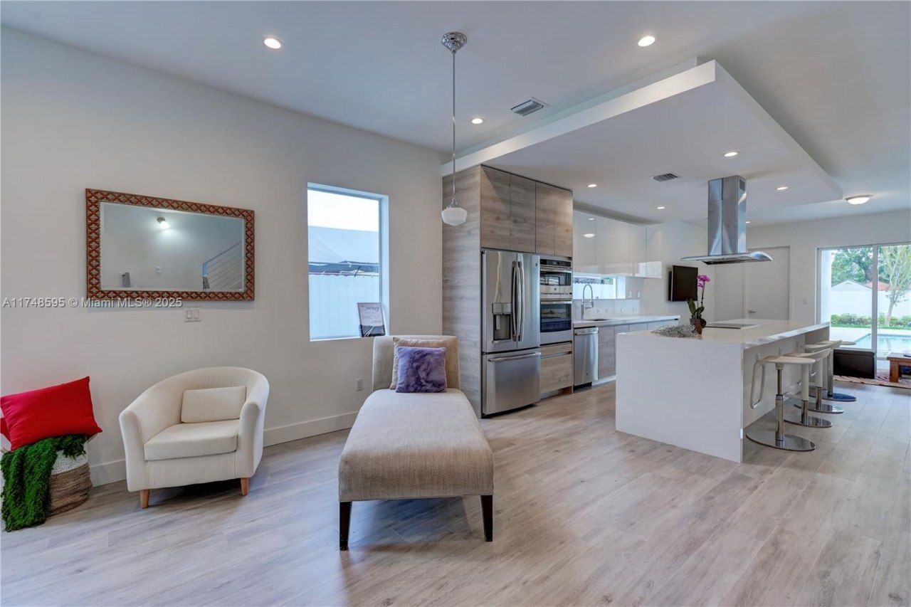 3570 SW 23rd St, Unit 3570, Miami, FL 33145 Photo