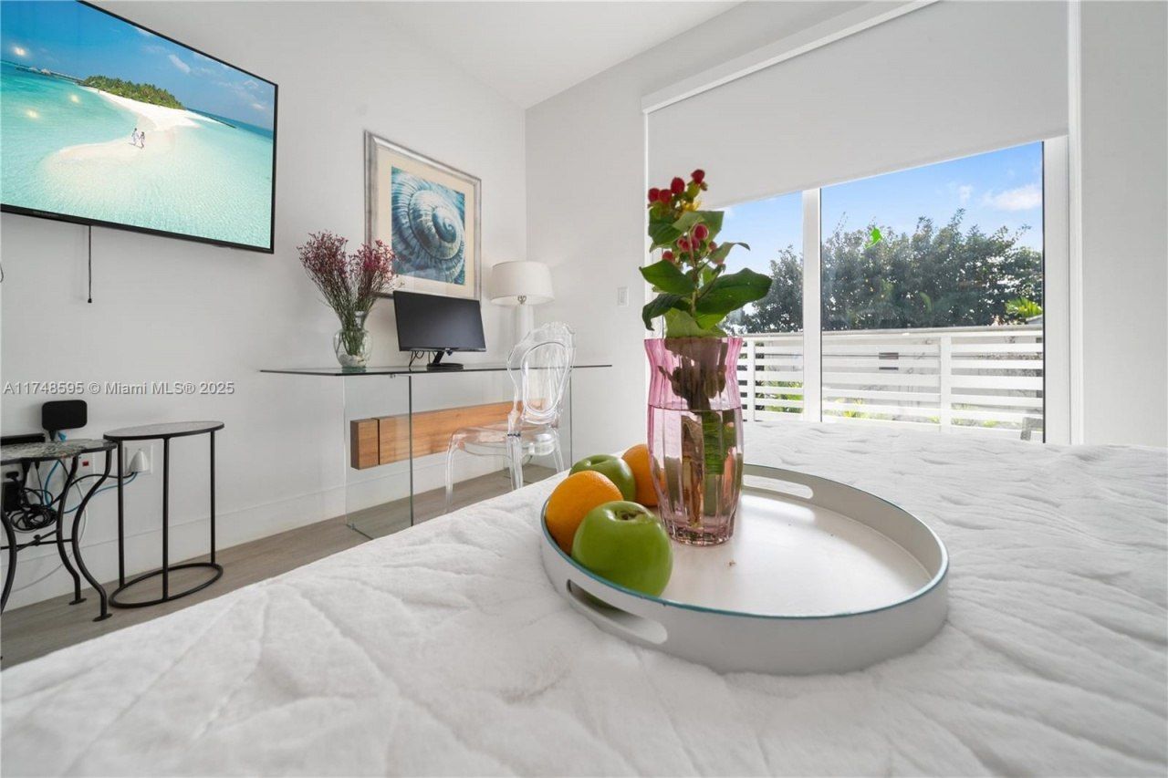 3570 SW 23rd St, Unit 3570, Miami, FL 33145 Photo