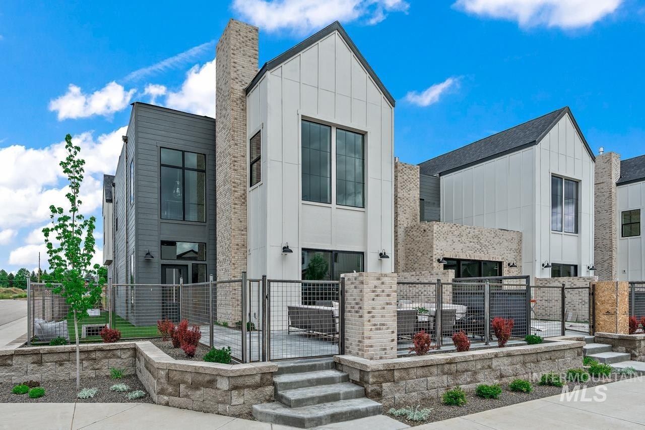 2550 W Iron Coop Street, Eagle, ID 83616 Main Photo