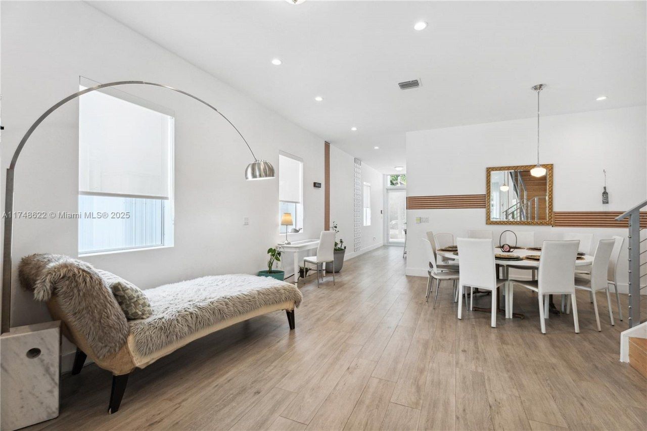 3572 SW 23rd St, Unit 3572, Miami, FL 33145 Photo