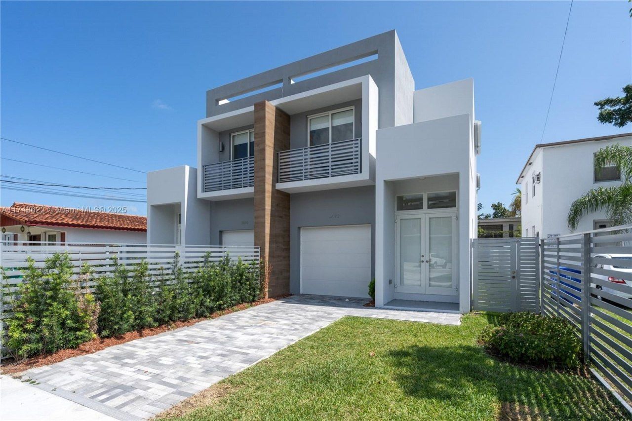 3572 SW 23rd St, Unit 3572, Miami, FL 33145 Photo