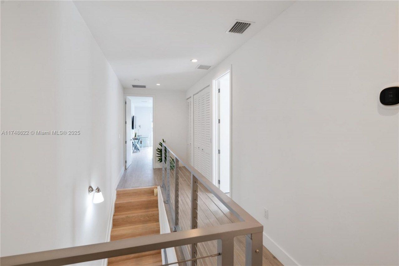 3572 SW 23rd St, Unit 3572, Miami, FL 33145 Photo