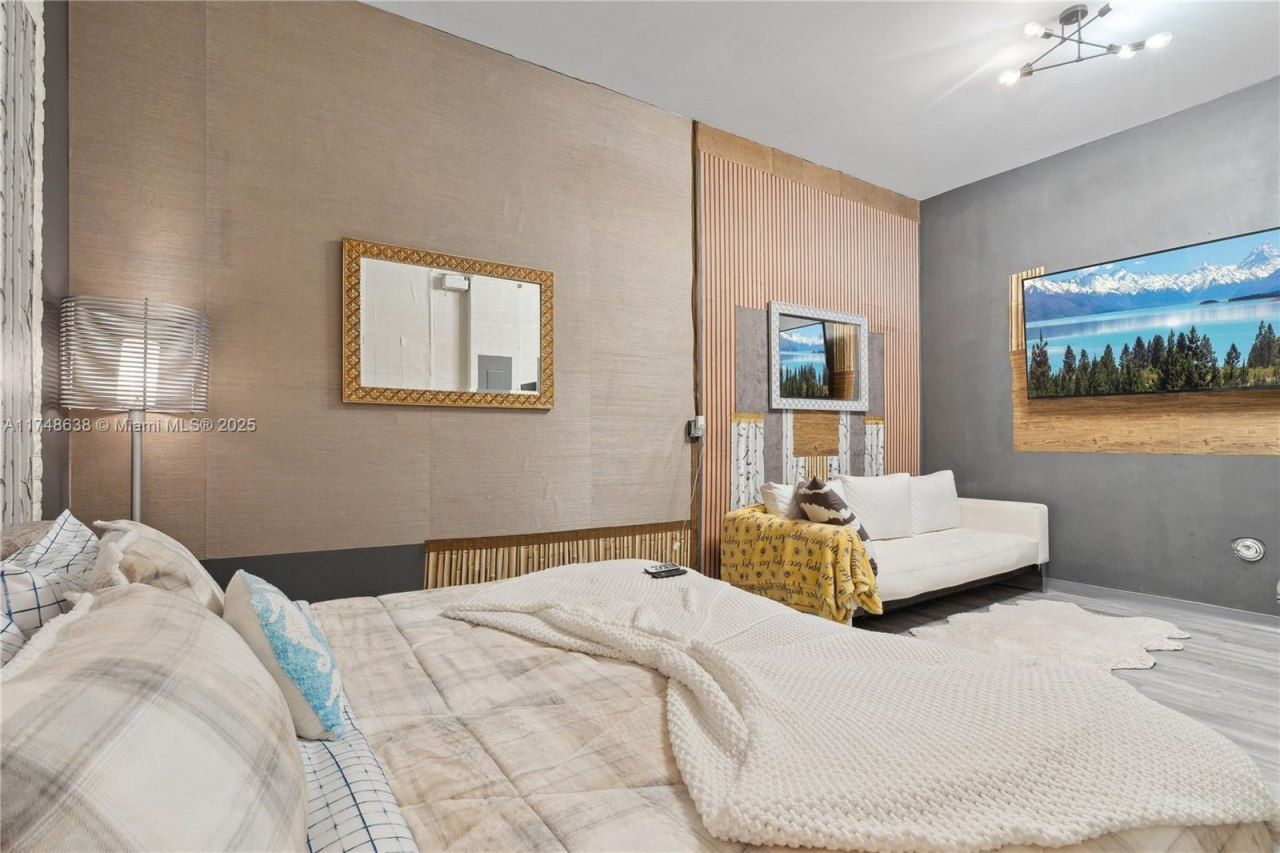 3575 SW 23rd St, Unit 3575, Miami, FL 33145 Photo