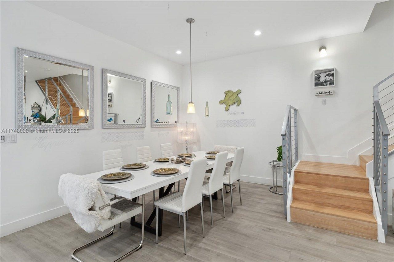 3575 SW 23rd St, Unit 3575, Miami, FL 33145 Photo