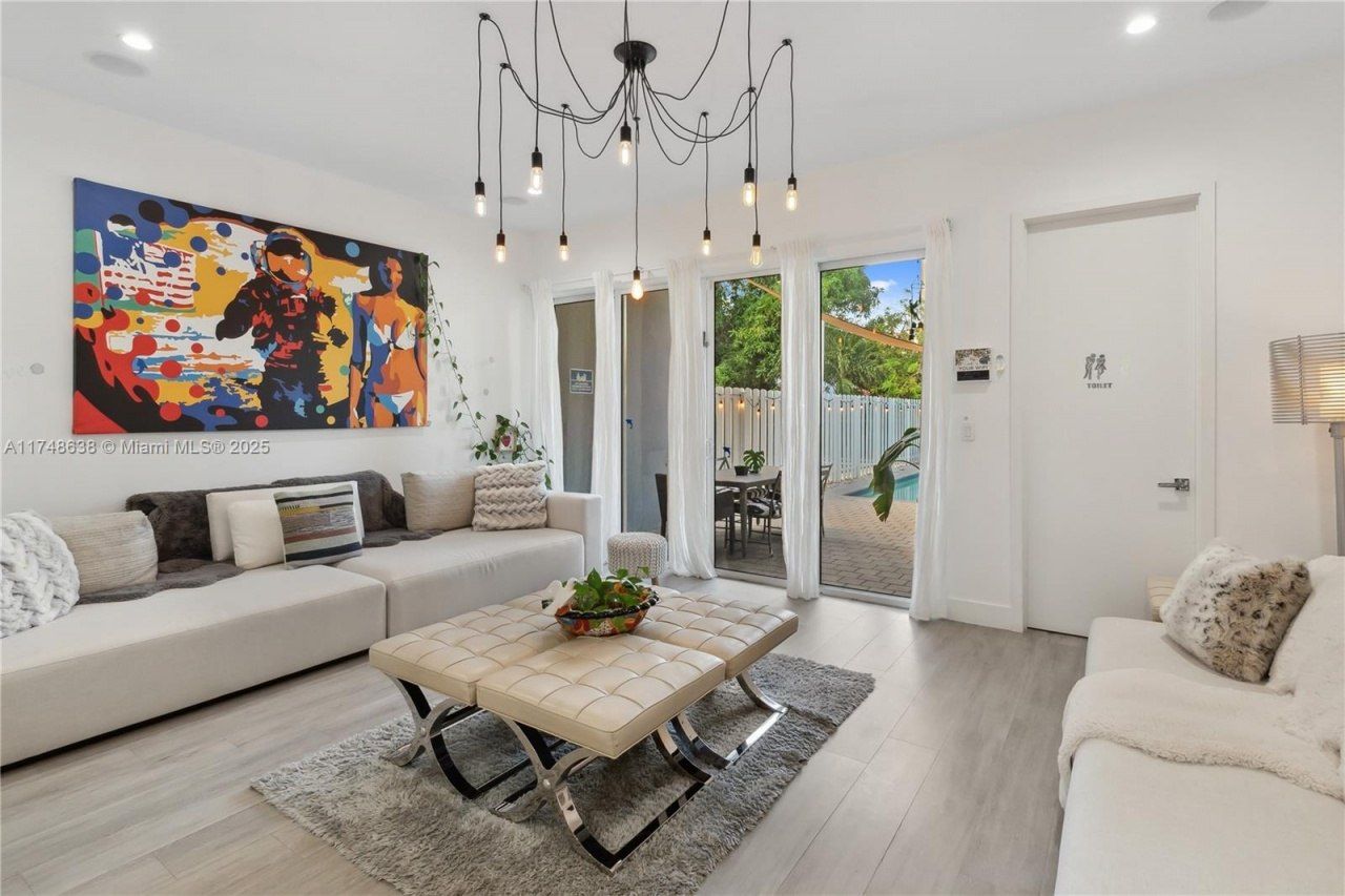 3575 SW 23rd St, Unit 3575, Miami, FL 33145 Photo