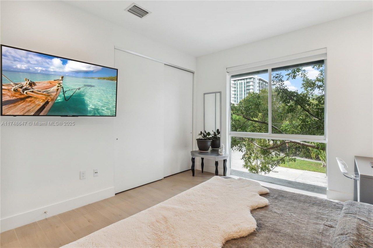 3580 SW 23rd St, Unit 3580, Miami, FL 33145 Photo