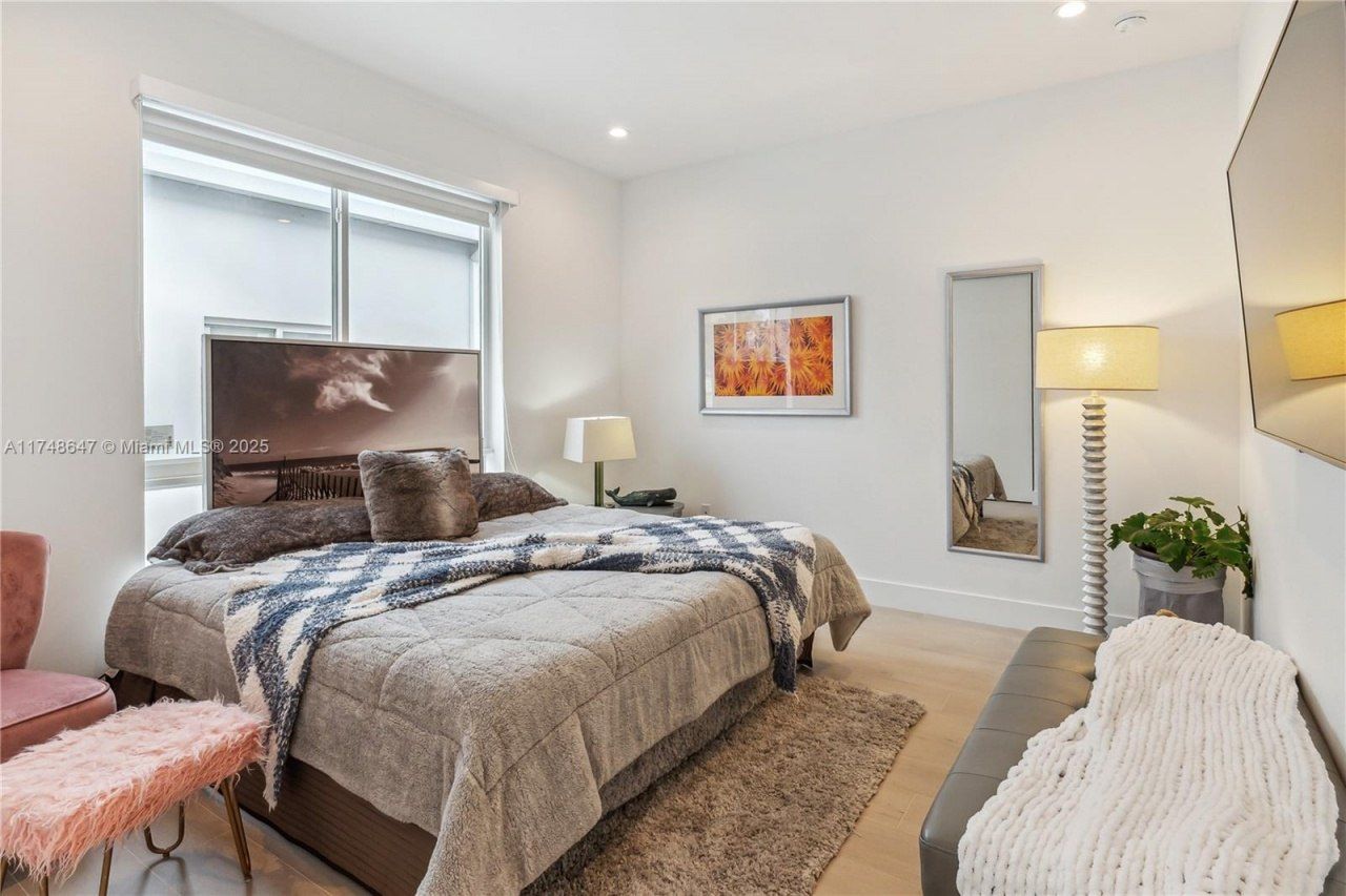 3580 SW 23rd St, Unit 3580, Miami, FL 33145 Photo