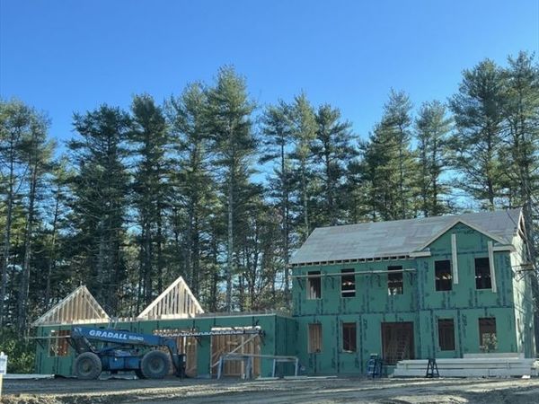 5 Ohana Way, Carver, MA 02330