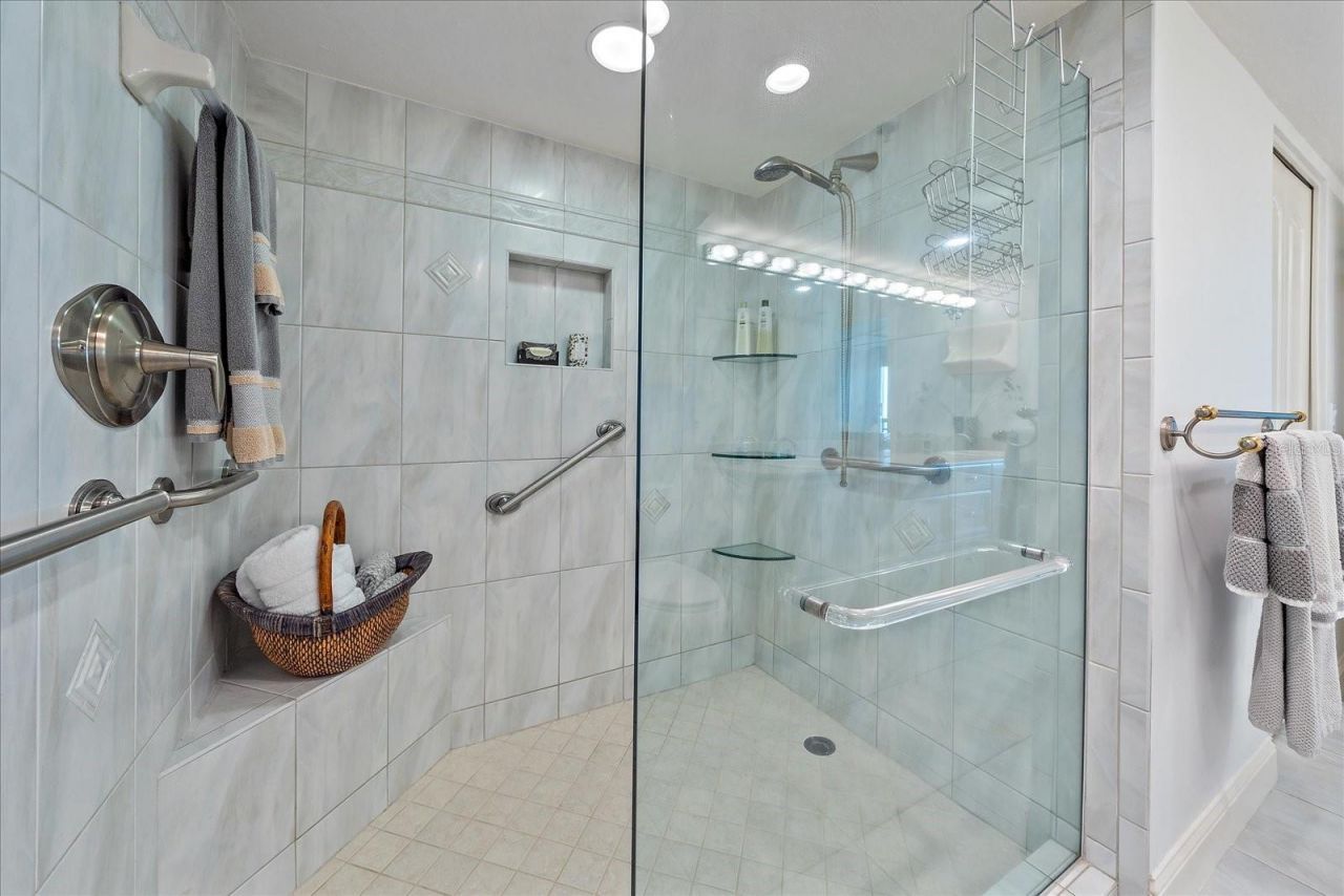 888 Blvd Of The Arts, Unit 1008, Sarasota, FL 34236 Photo