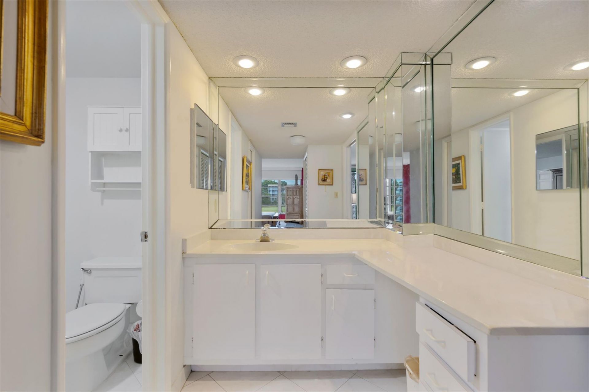 905 Cypress Terrace, Unit 202, Pompano Beach, FL 33069 Photo