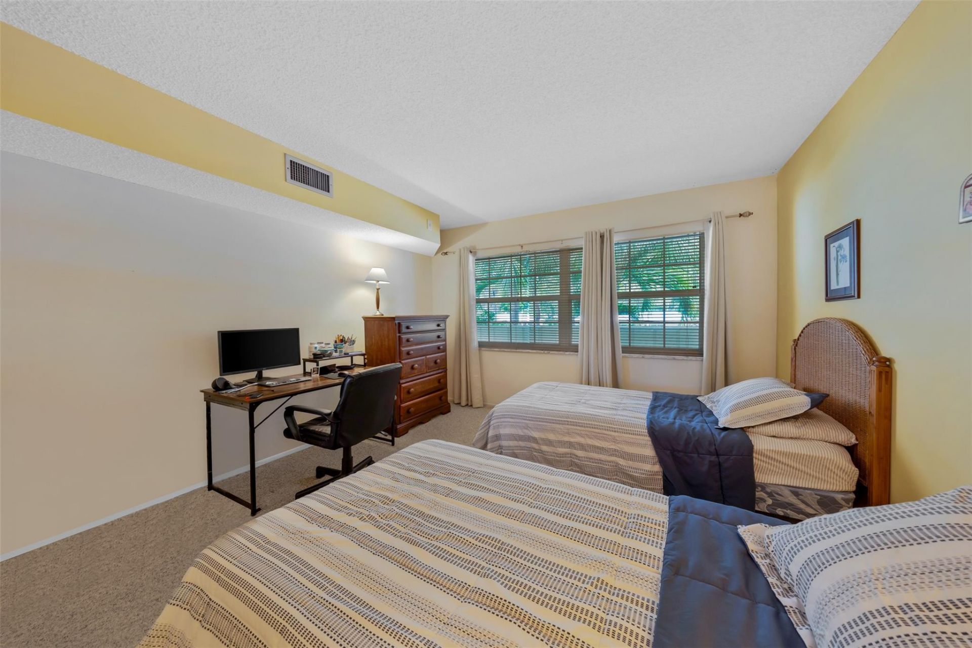905 Cypress Terrace, Unit 202, Pompano Beach, FL 33069 Photo