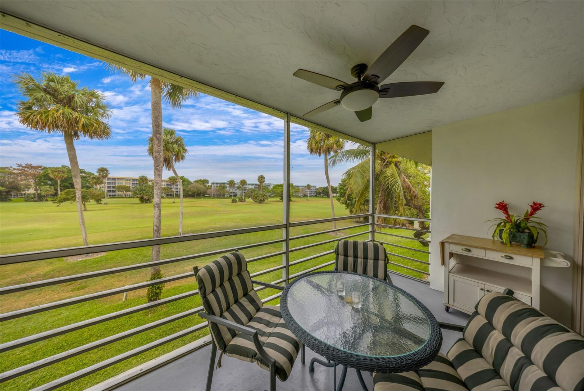 905 Cypress Terrace, Unit 202, Pompano Beach, FL 33069 Photo