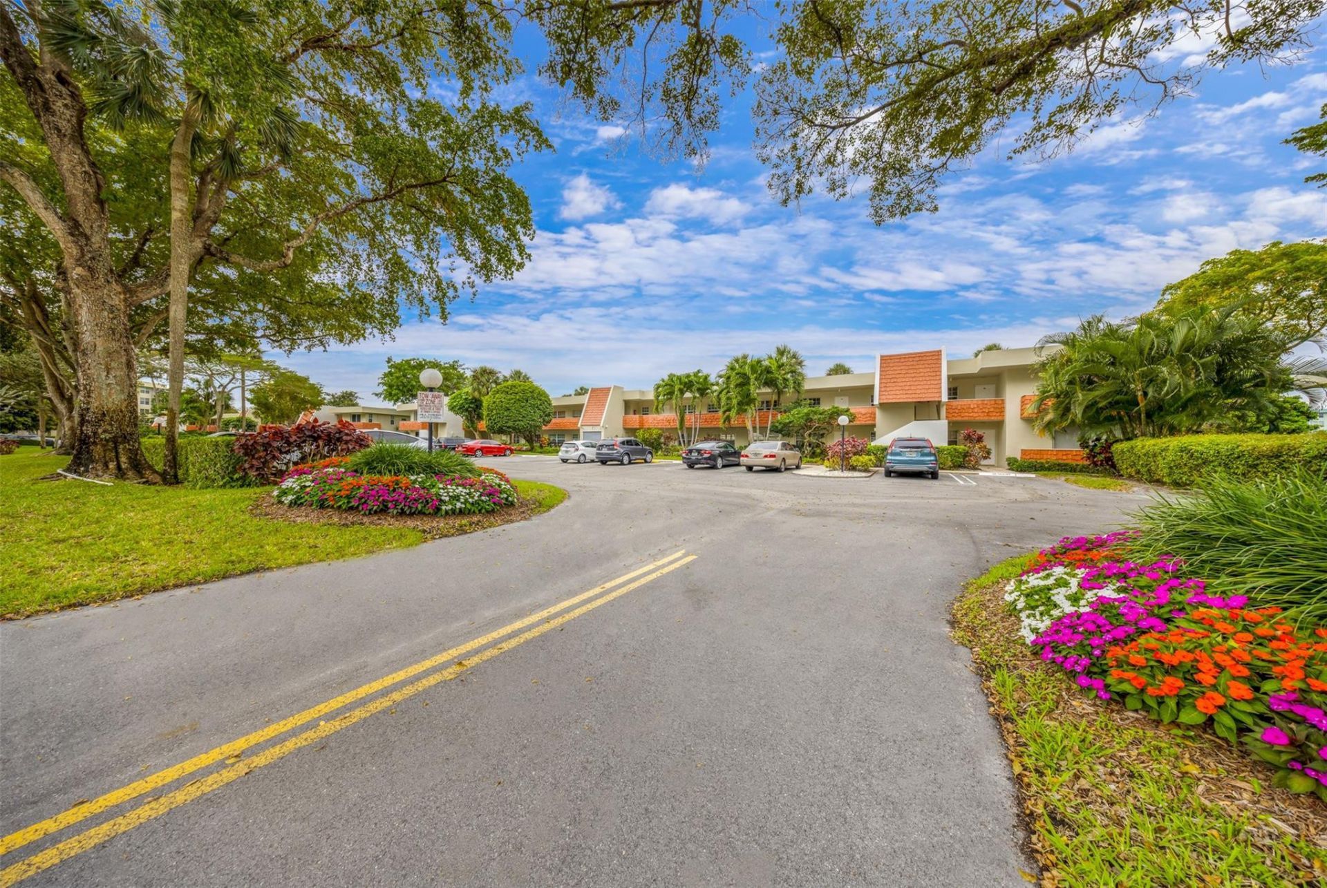 905 Cypress Terrace, Unit 202, Pompano Beach, FL 33069 Photo