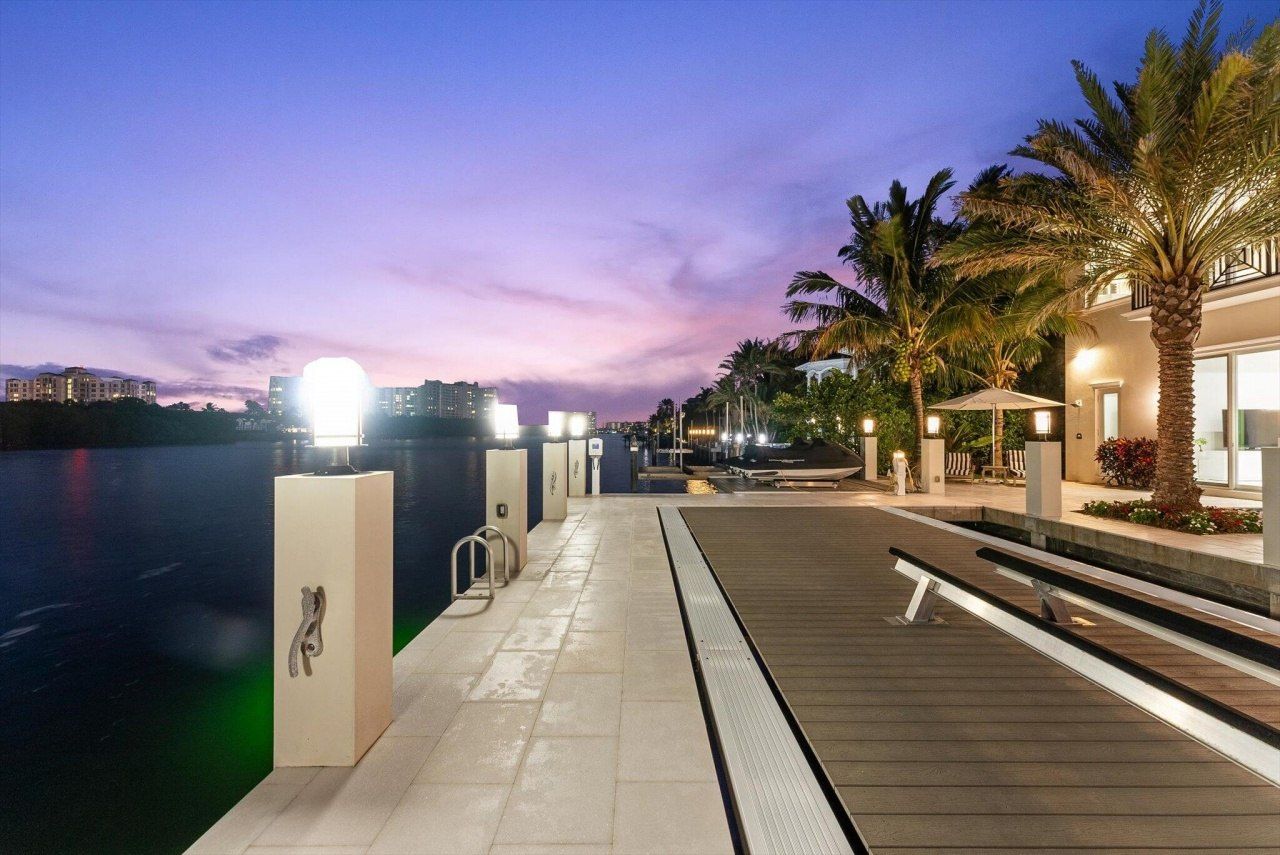 7212 NE 8th Drive, Boca Raton, FL 33487 Photo