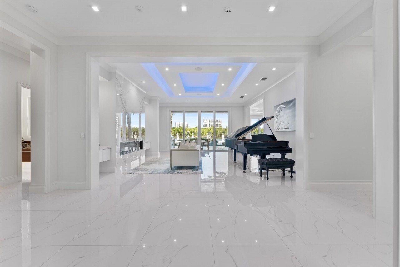 7212 NE 8th Drive, Boca Raton, FL 33487 Photo