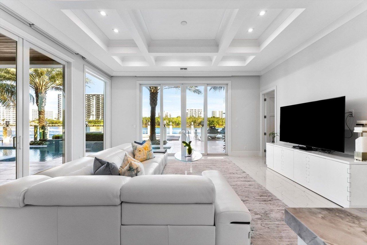 7212 NE 8th Drive, Boca Raton, FL 33487 Photo