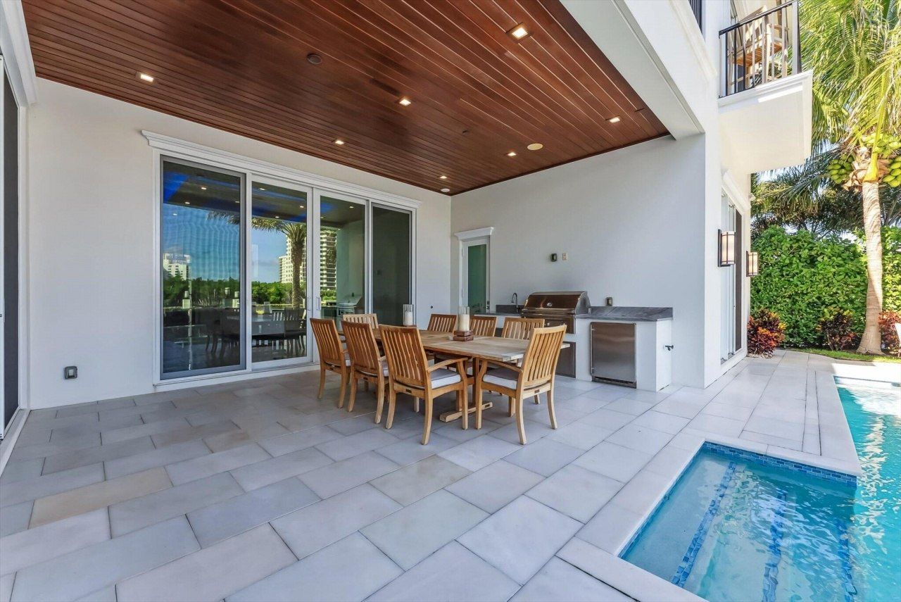 7212 NE 8th Drive, Boca Raton, FL 33487 Photo