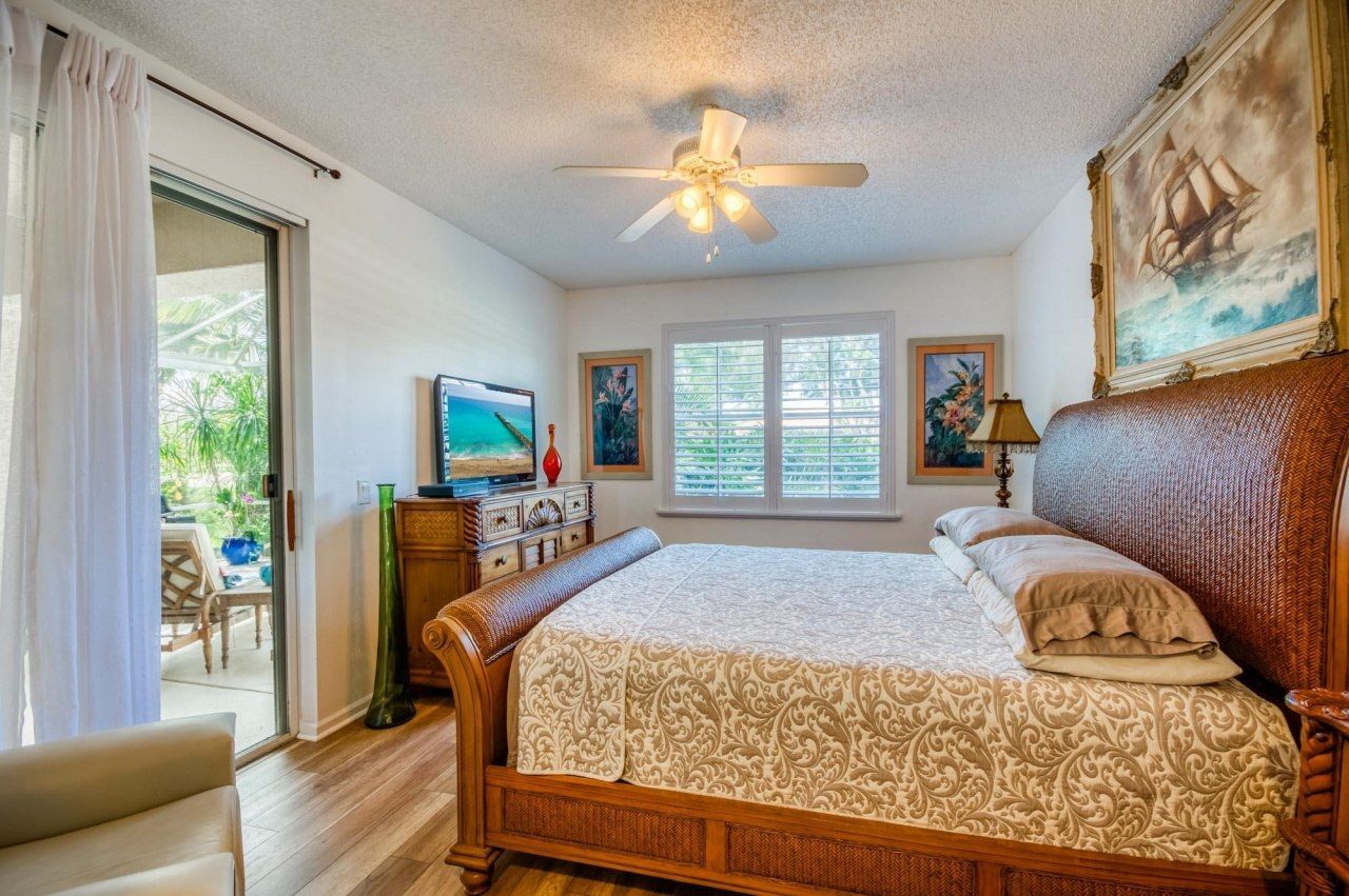 8201 Sandpiper Way, West Palm Beach, FL 33412 Photo