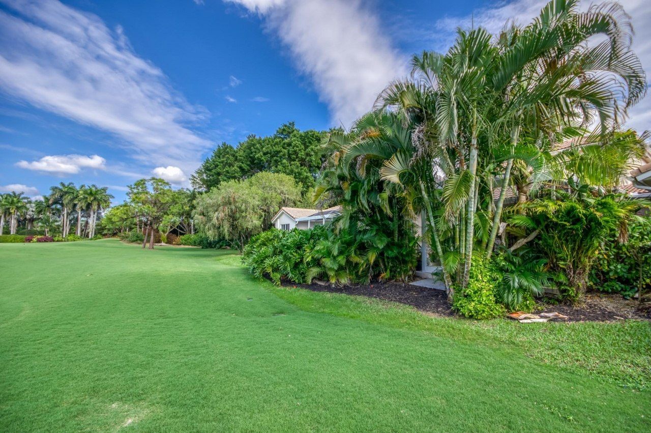 8201 Sandpiper Way, West Palm Beach, FL 33412 Photo