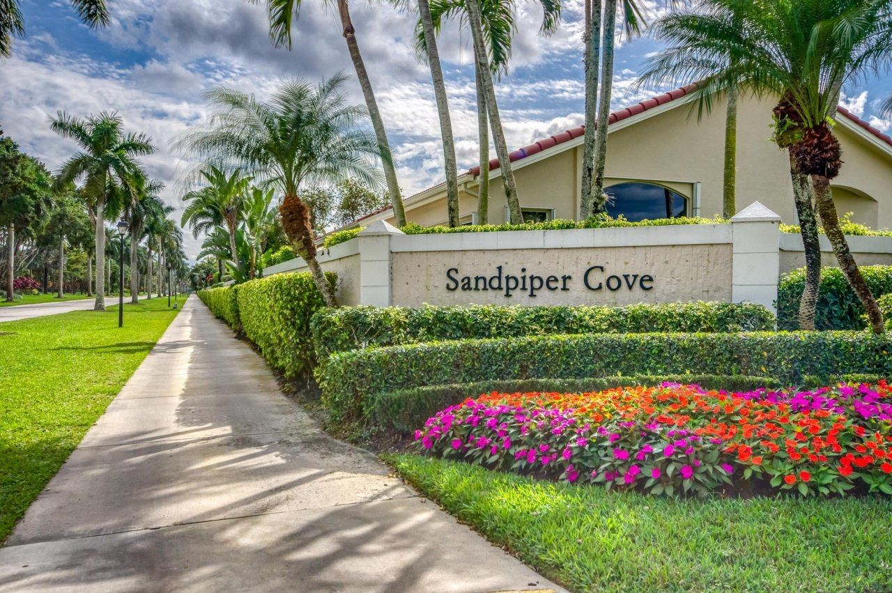 8201 Sandpiper Way, West Palm Beach, FL 33412 Photo