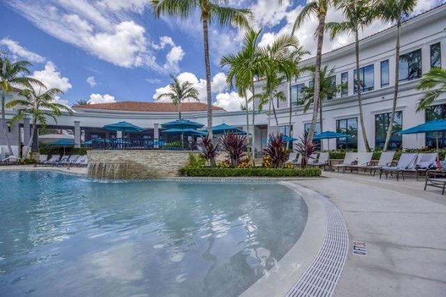 8201 Sandpiper Way, West Palm Beach, FL 33412 Photo