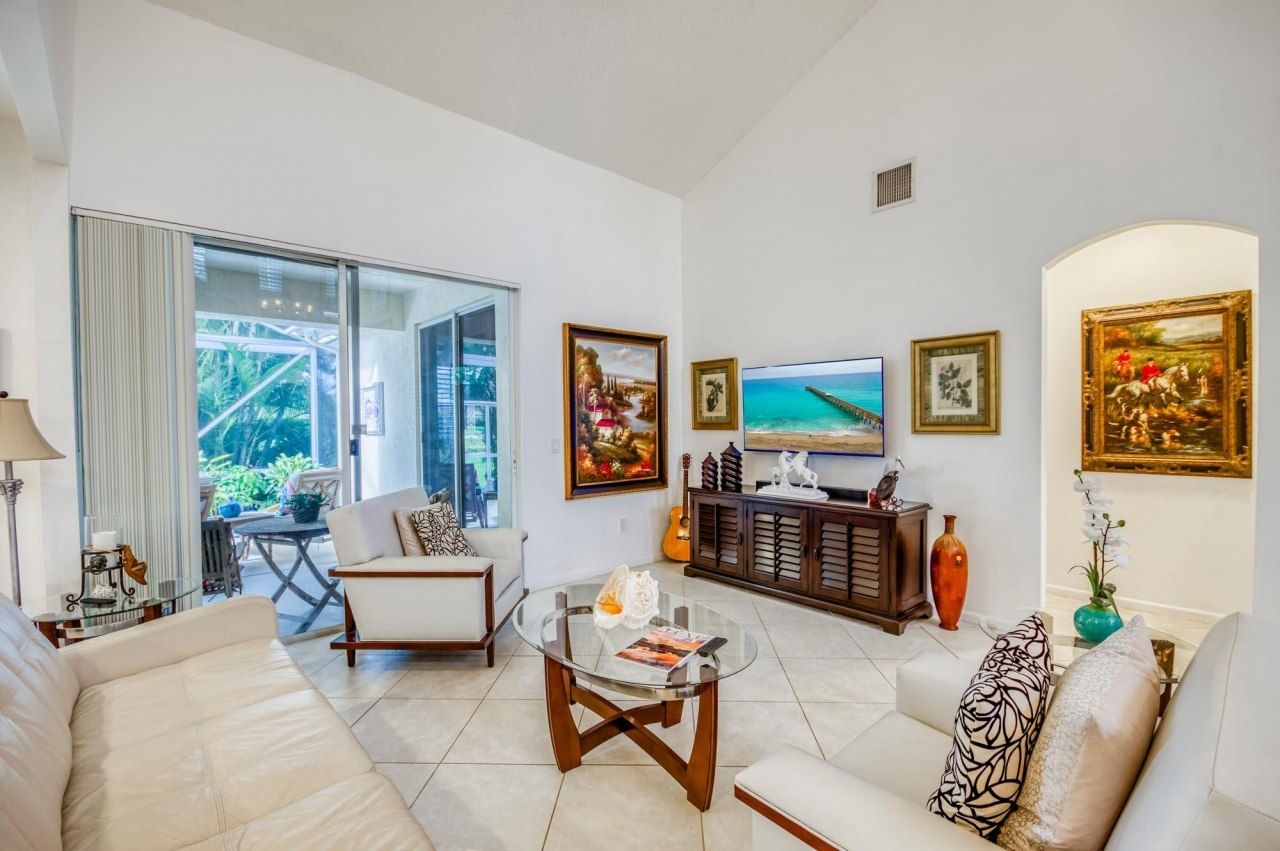 8201 Sandpiper Way, West Palm Beach, FL 33412 Photo