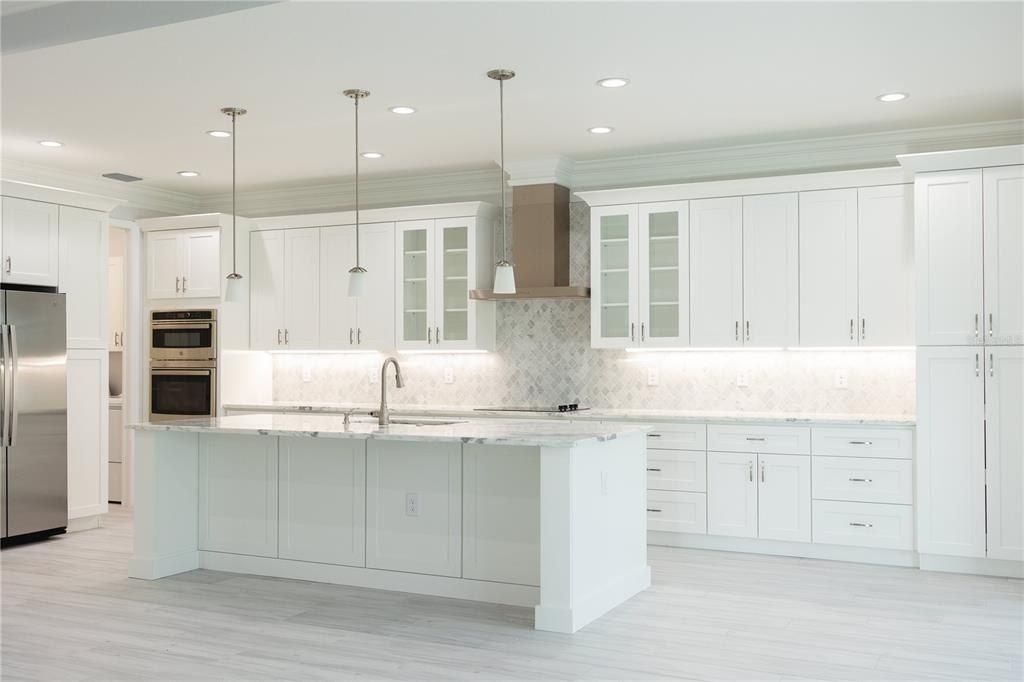 5213 Willow Lake Court, Sarasota, FL 34233 Photo