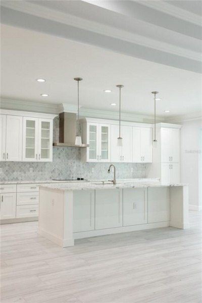 5213 Willow Lake Court, Sarasota, FL 34233 Photo