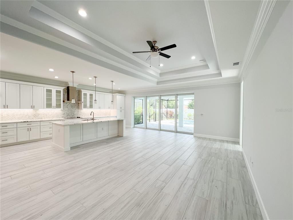 5213 Willow Lake Court, Sarasota, FL 34233 Photo