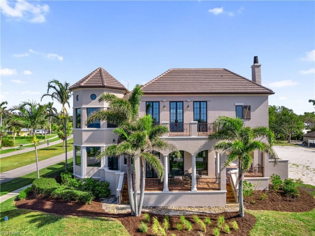 6005 W Riverside Dr, Fort Myers, FL 33919 Photo