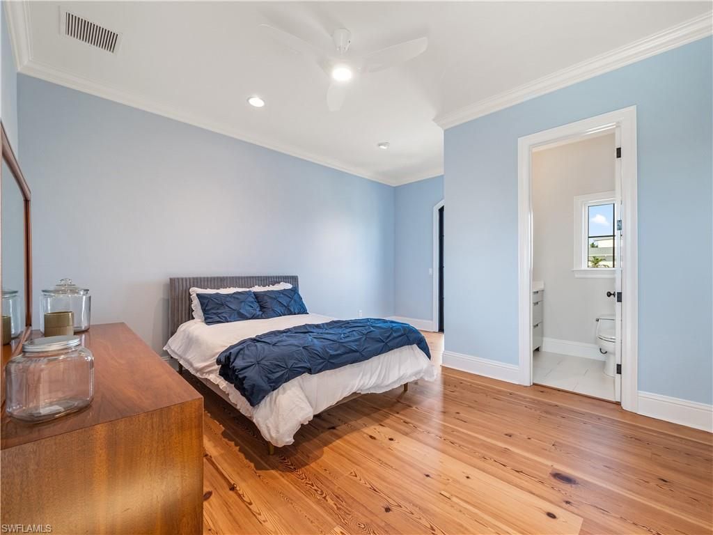 6005 W Riverside Dr, Fort Myers, FL 33919 Photo