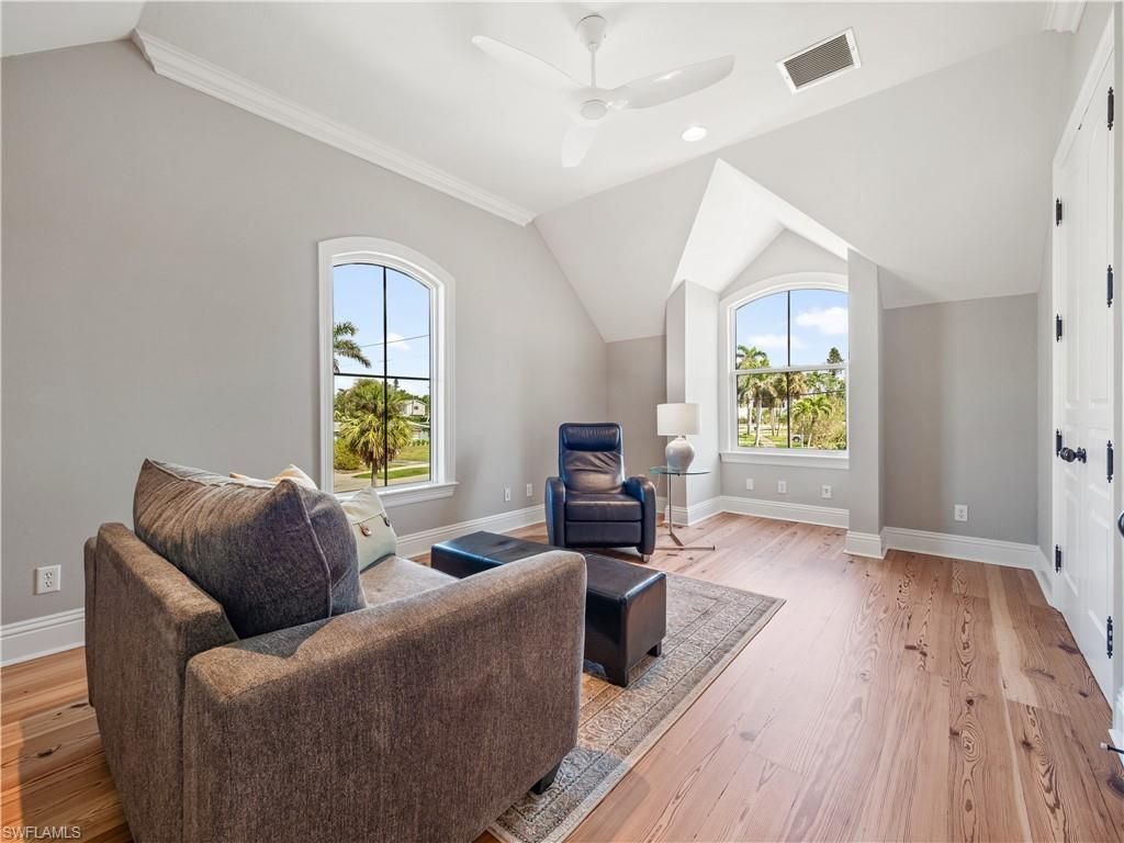 6005 W Riverside Dr, Fort Myers, FL 33919 Photo