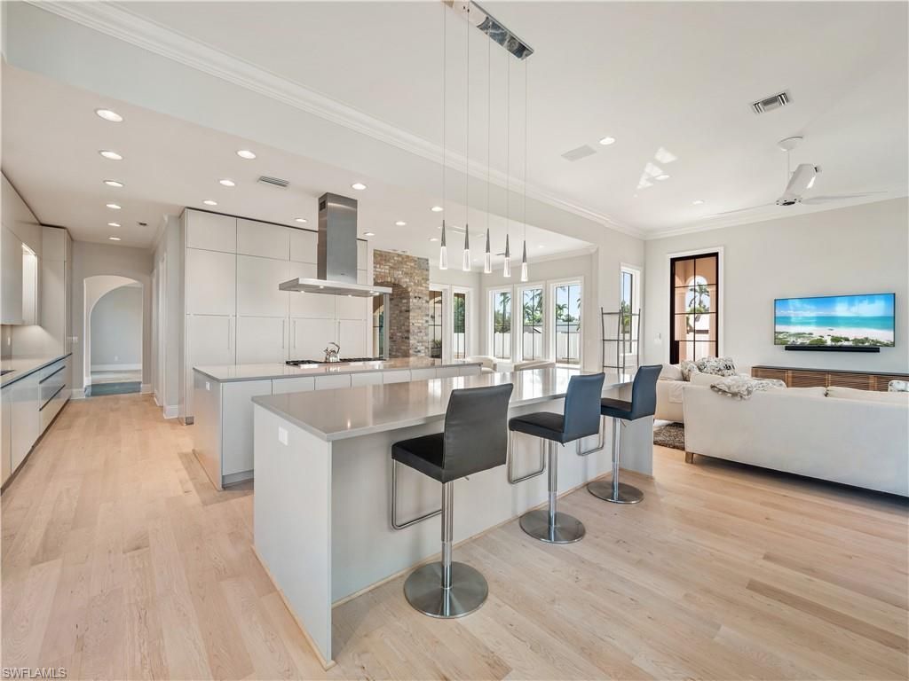 6005 W Riverside Dr, Fort Myers, FL 33919 Photo