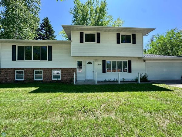 1815 20th Avenue S, Moorhead, MN 56560