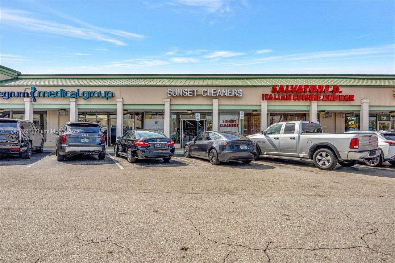 8766 SW 72 St, Miami, FL 33173 Photo