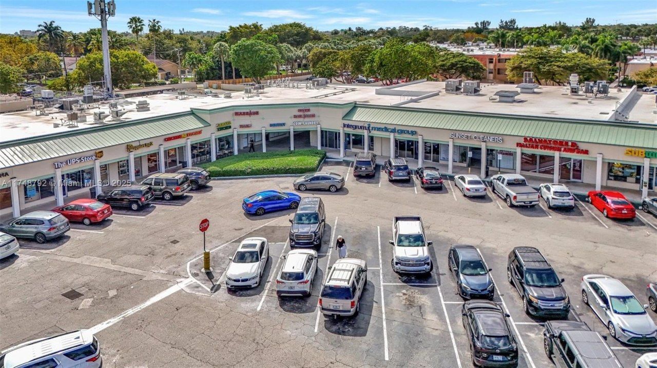 8766 SW 72 St, Miami, FL 33173 Photo