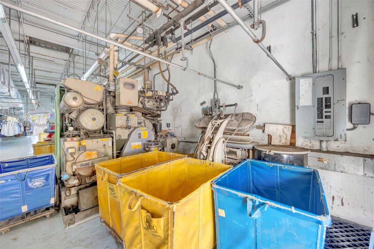 8766 SW 72 St, Miami, FL 33173 Photo