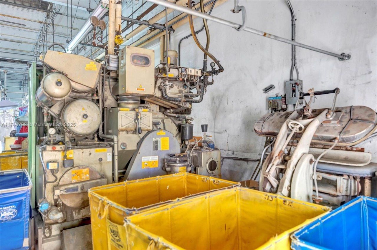 8766 SW 72 St, Miami, FL 33173 Photo