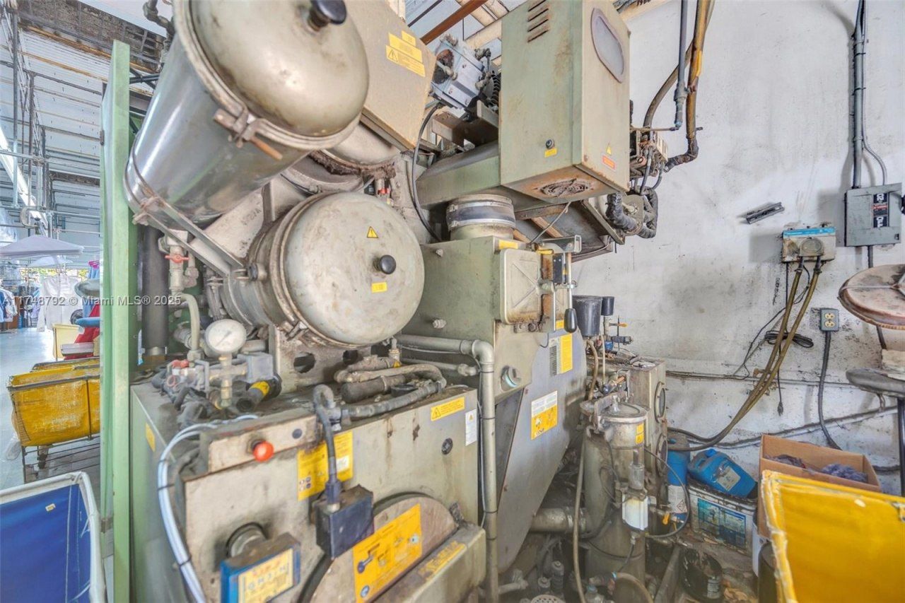 8766 SW 72 St, Miami, FL 33173 Photo