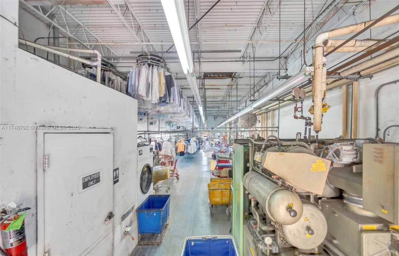 8766 SW 72 St, Miami, FL 33173 Photo