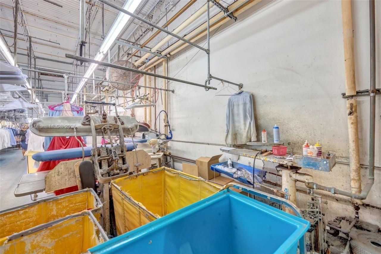 8766 SW 72 St, Miami, FL 33173 Photo