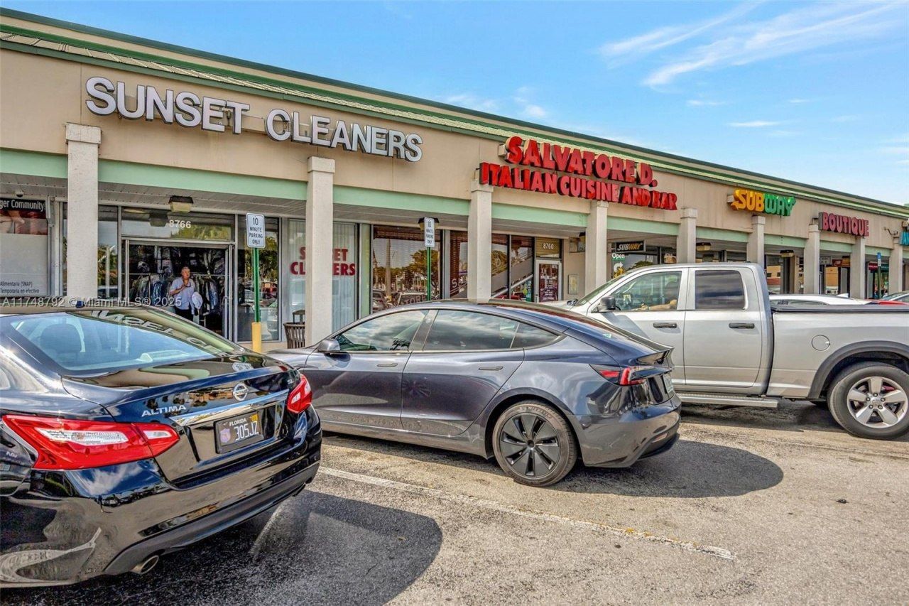 8766 SW 72 St, Miami, FL 33173 Photo