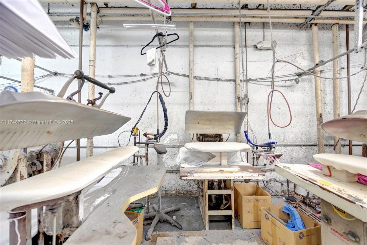 8766 SW 72 St, Miami, FL 33173 Photo