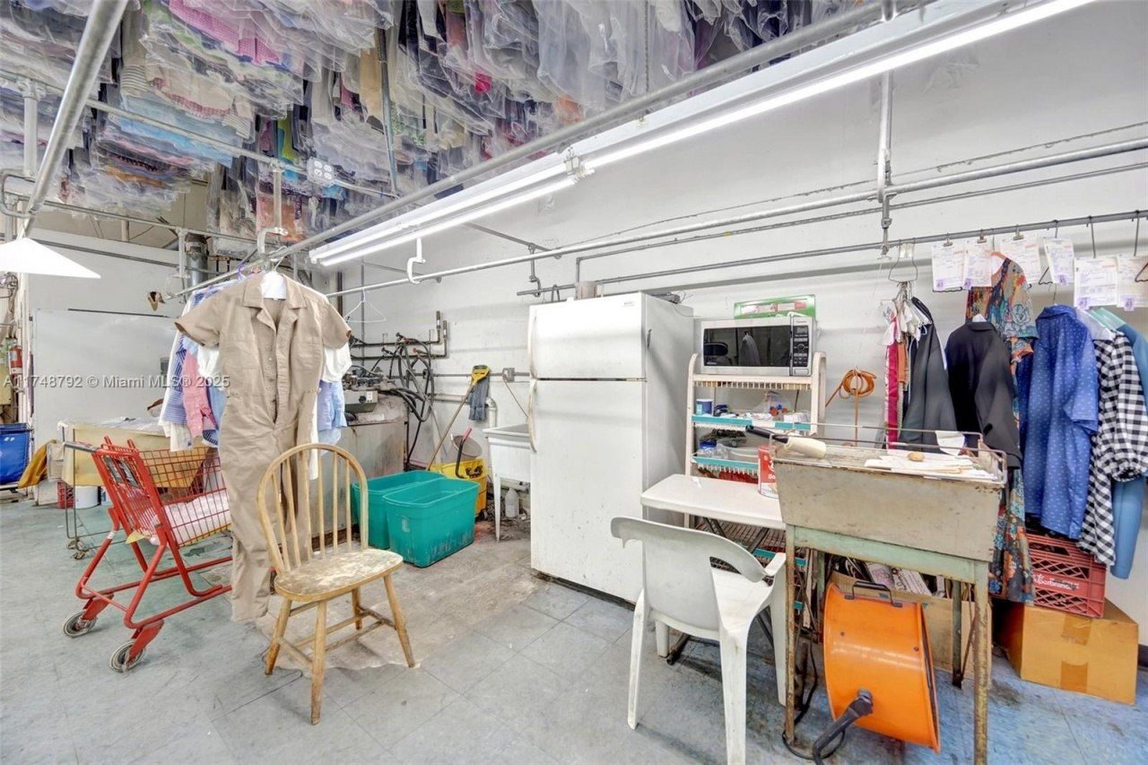 8766 SW 72 St, Miami, FL 33173 Photo