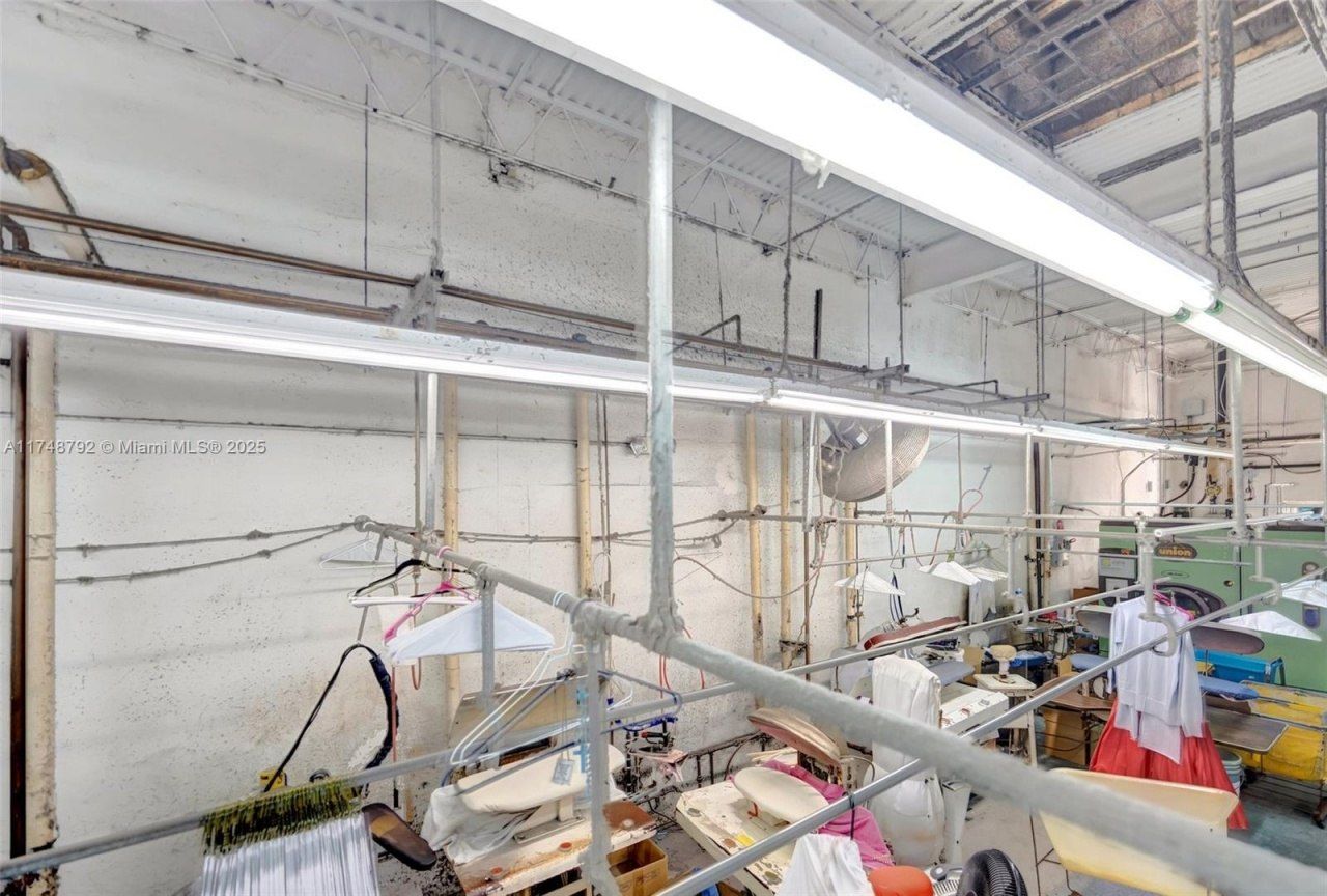 8766 SW 72 St, Miami, FL 33173 Photo