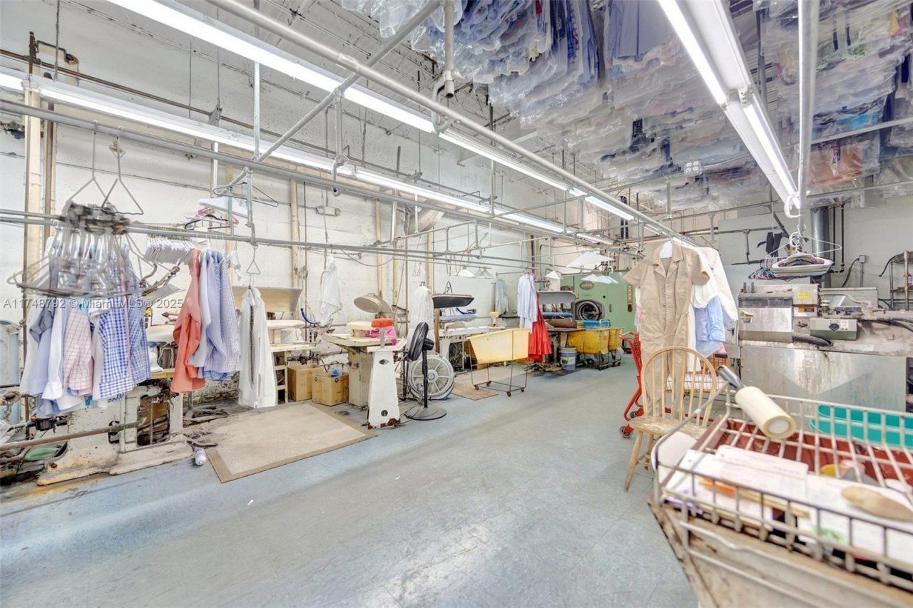 8766 SW 72 St, Miami, FL 33173 Photo