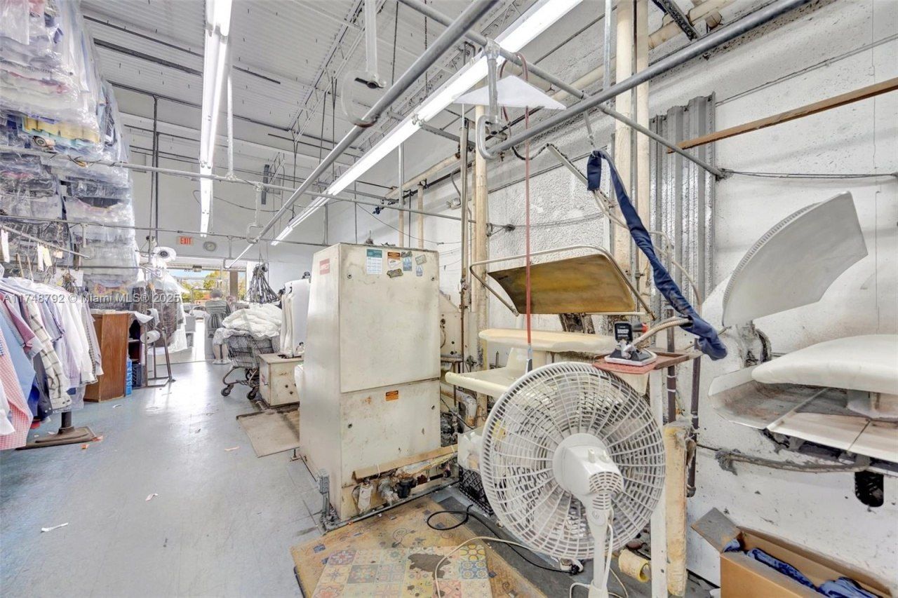 8766 SW 72 St, Miami, FL 33173 Photo