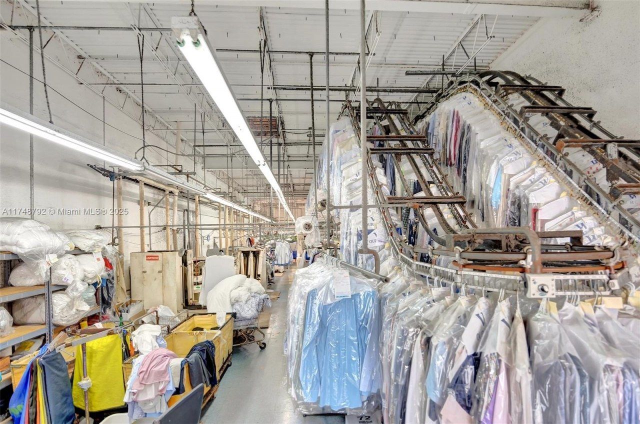 8766 SW 72 St, Miami, FL 33173 Photo