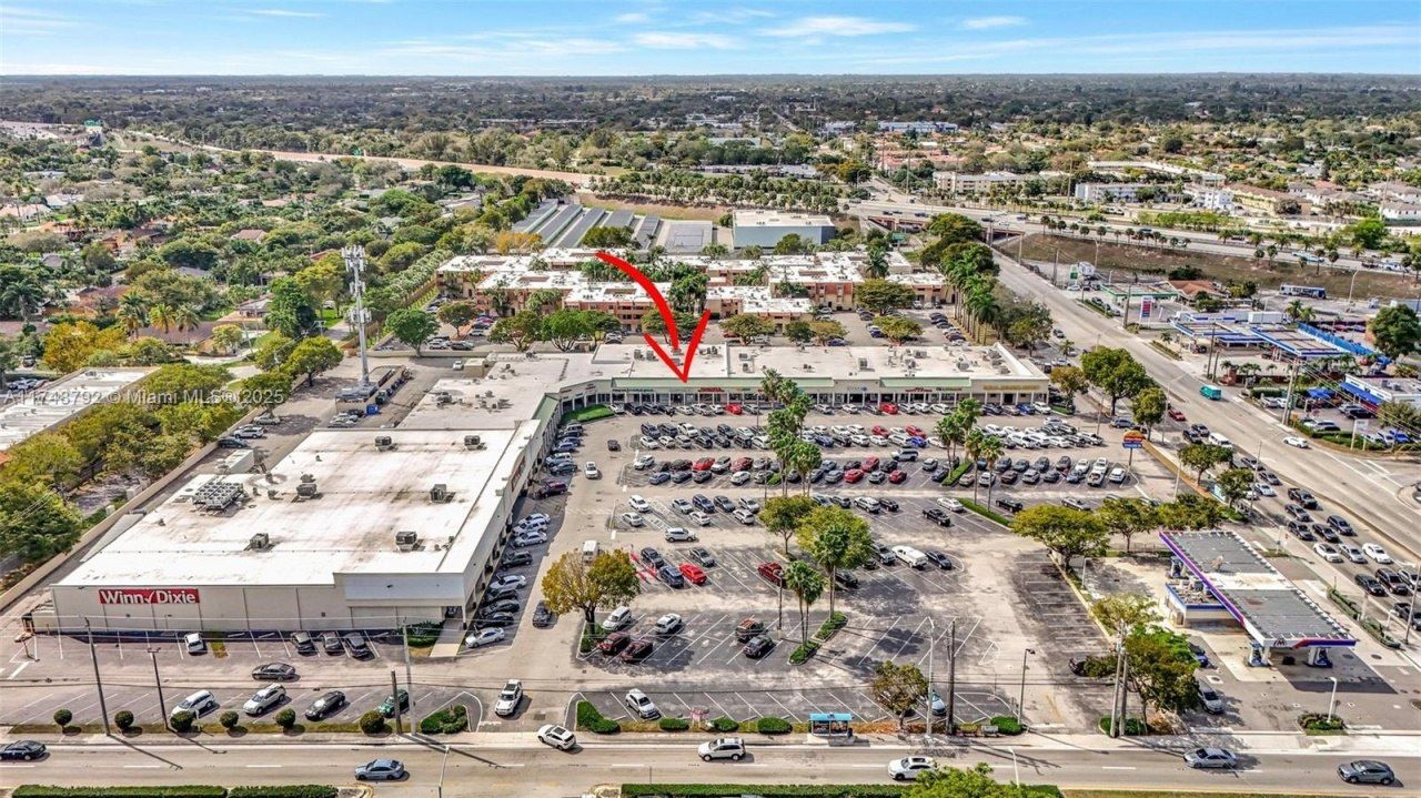 8766 SW 72 St, Miami, FL 33173 Photo